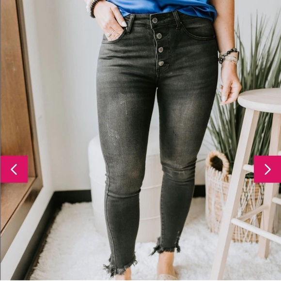 Risen Button Fly Raw Hem Skinny‎ Jeans - Picture 1 of 8